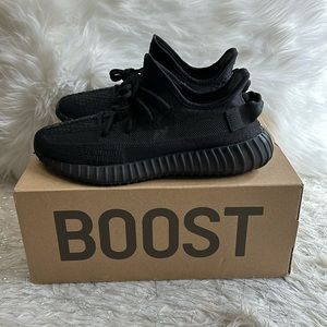 NIB 2022 Yeezy Boost 350 V2 'Onyx' size 8 men’s 8 women’s 9.5 authentic